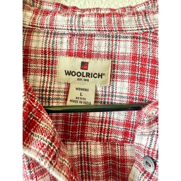 Vintage Y2K Woolrich Women's Red Flannel Button Down Long Sleeve Shirt - Large - Picture 5 of 6